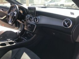 
										MERCEDES GLA  200 CDI Premium AMG LINE full									