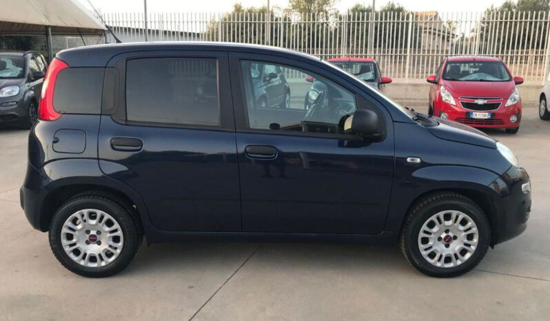 
								FIAT Panda 1.2 Lounge full									