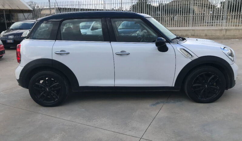 
								MINI Countryman Cooper D full									